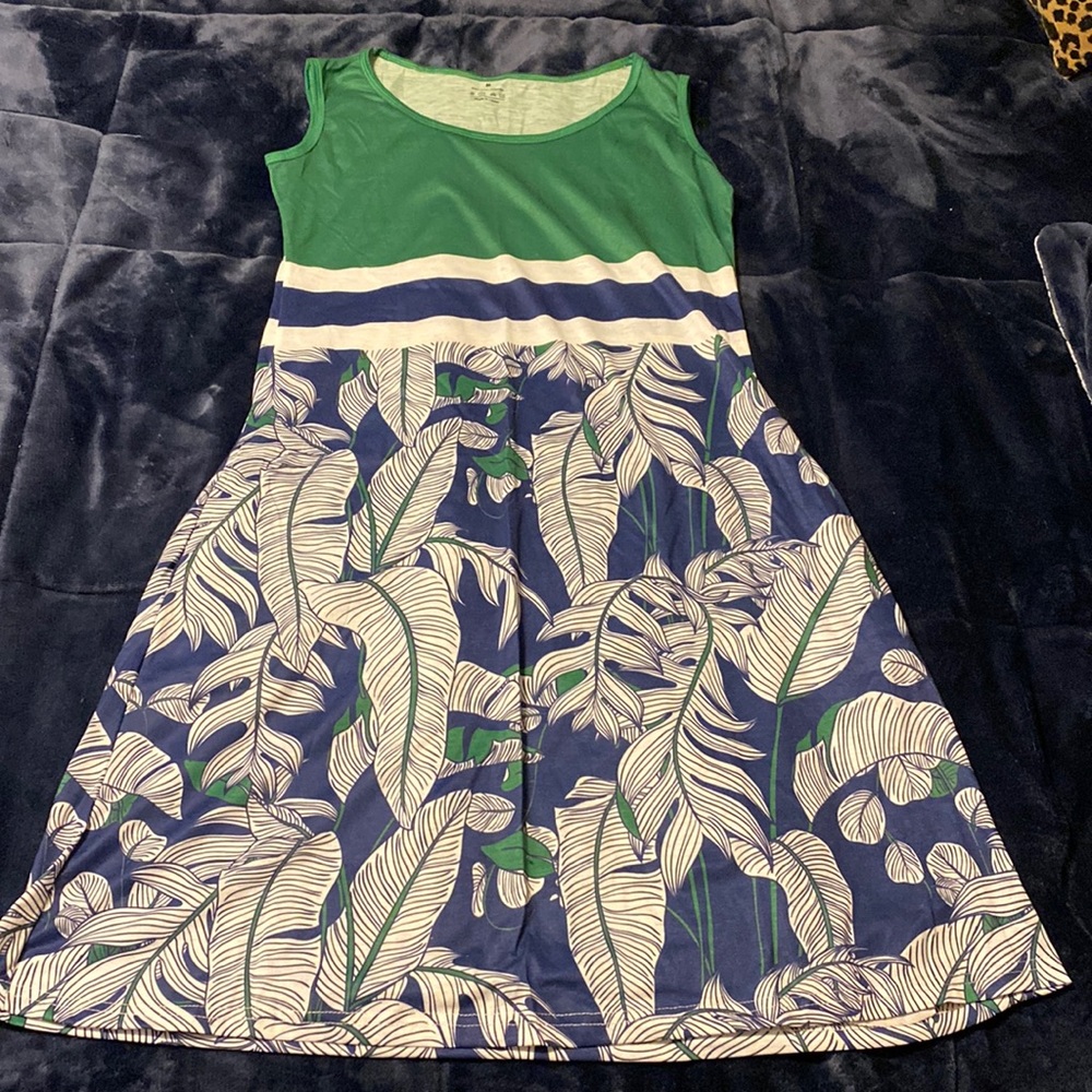 Dress -Tropical leaves